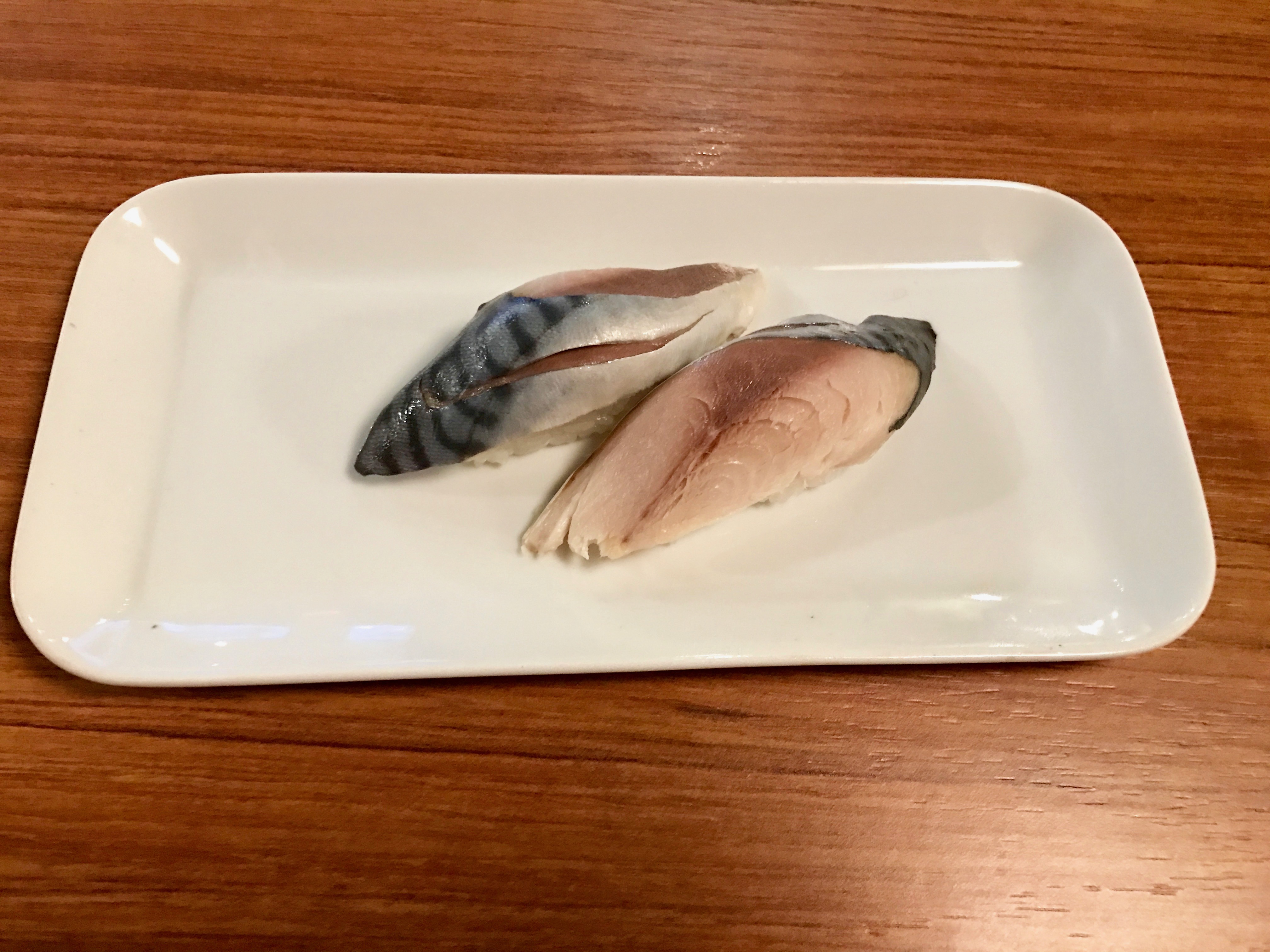 mackerel nigiri