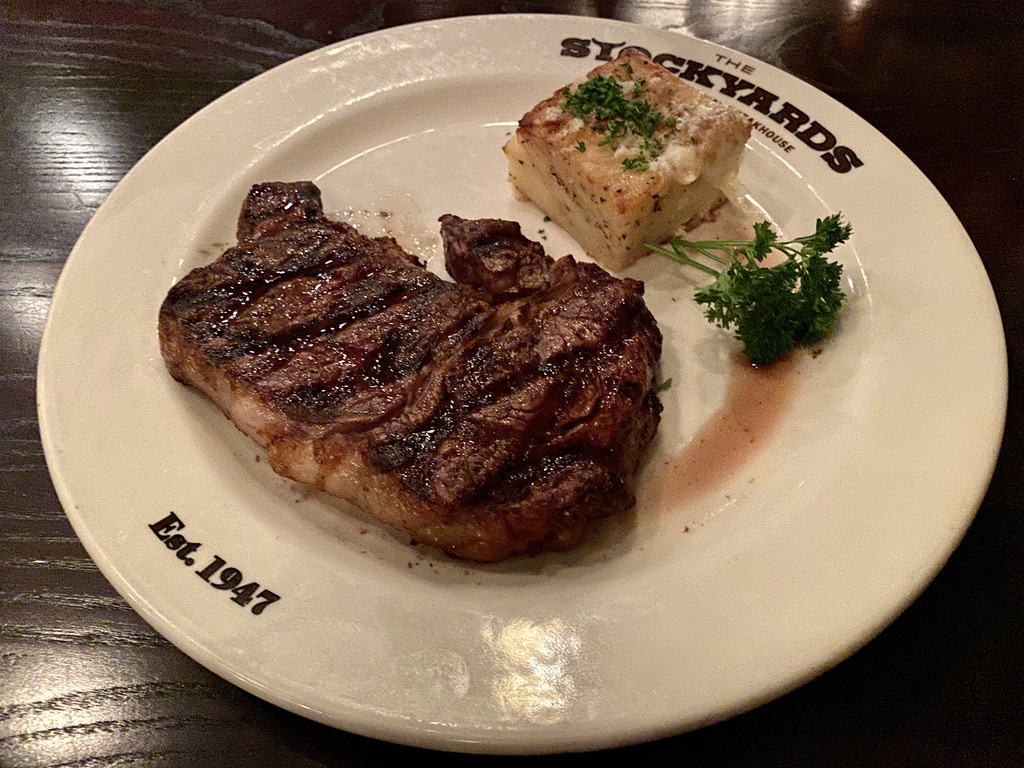 FEBEA011-05D4-41A5-80F9-F9FF9D80239C_1_105_c