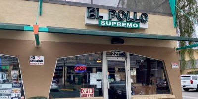 exterior of El Pollo Supremo