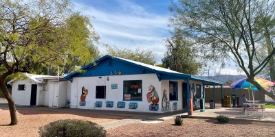 exterior of Oasis Raspados